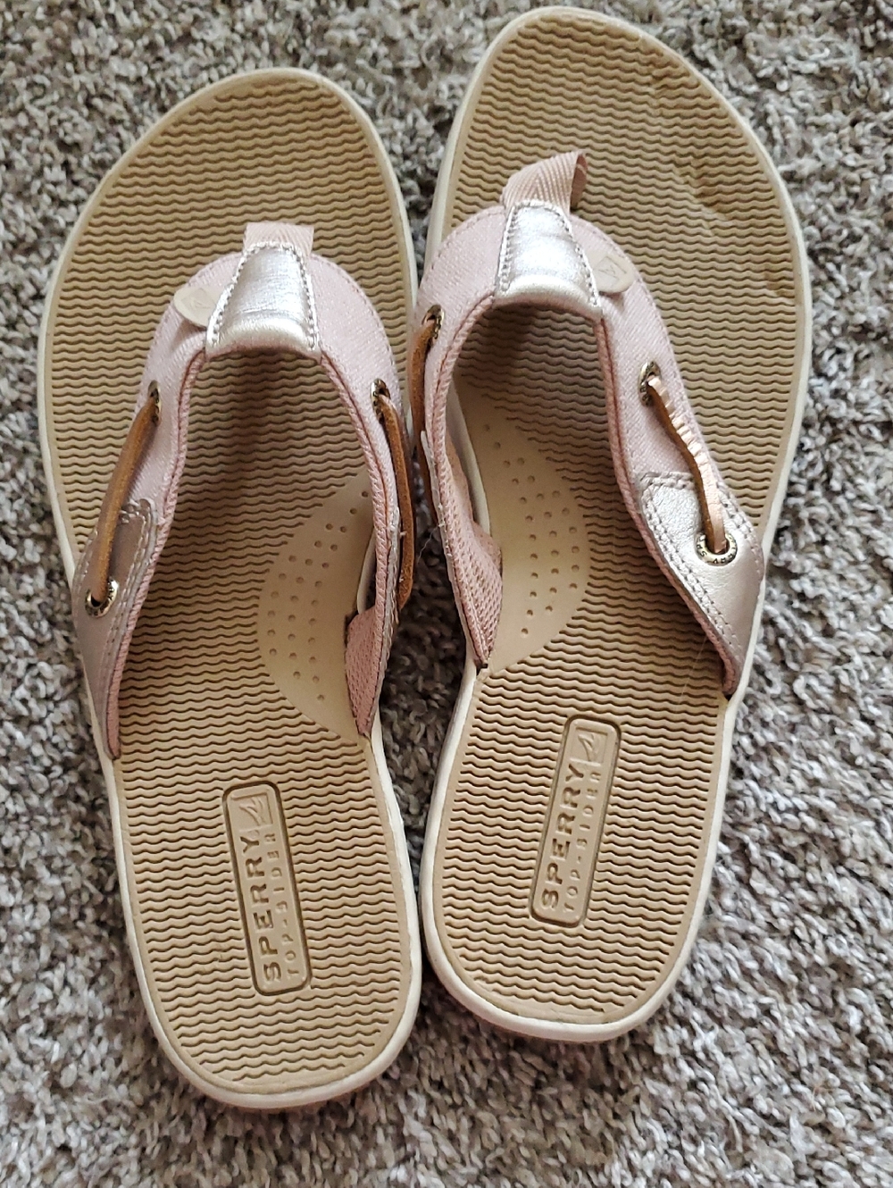 Thong Sandals - Picture 3 of 7